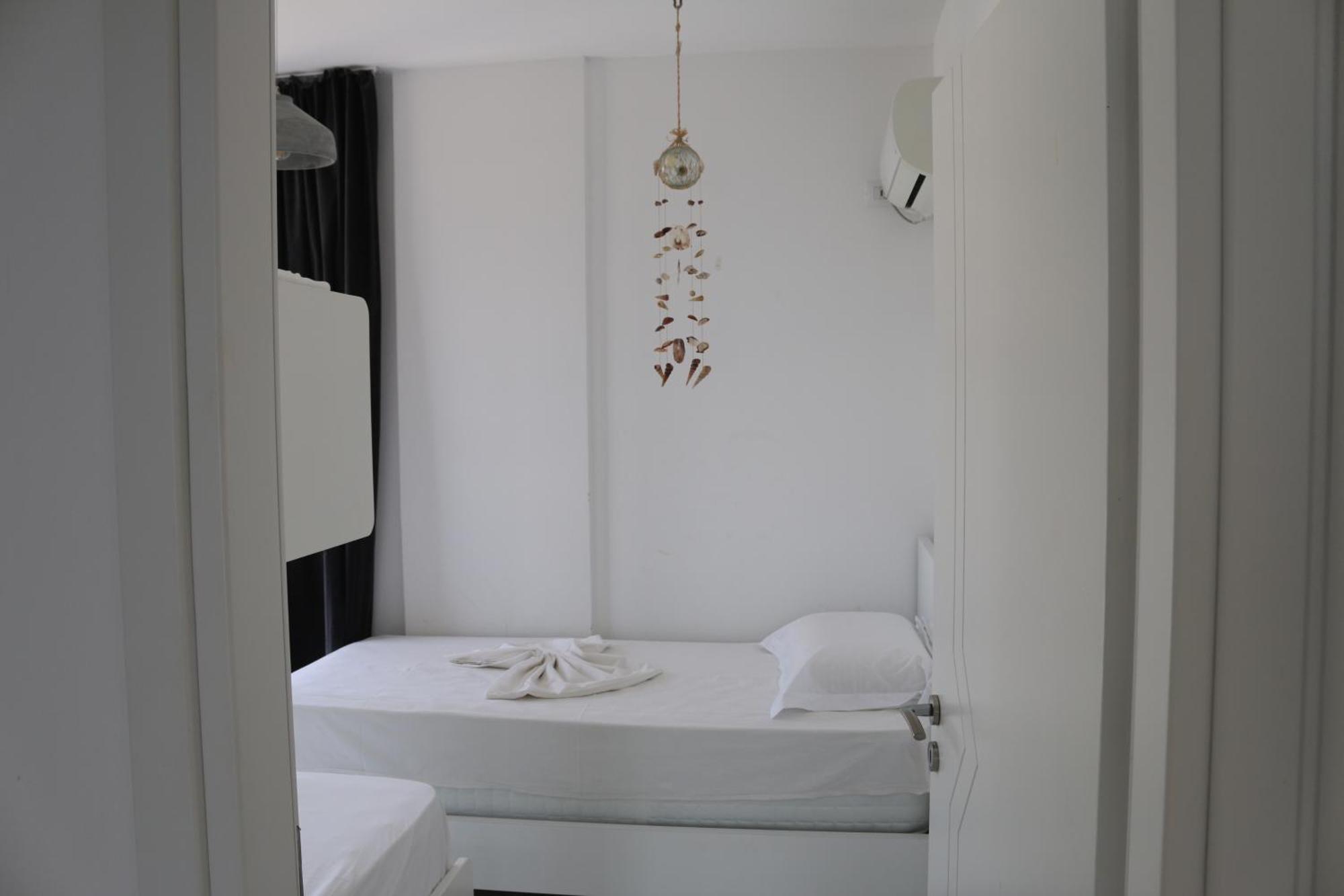 Infinity Sea View Penthouse Apartment Sarande Bagian luar foto
